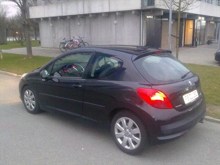 Peugeot 207(SOLGT) billede 13