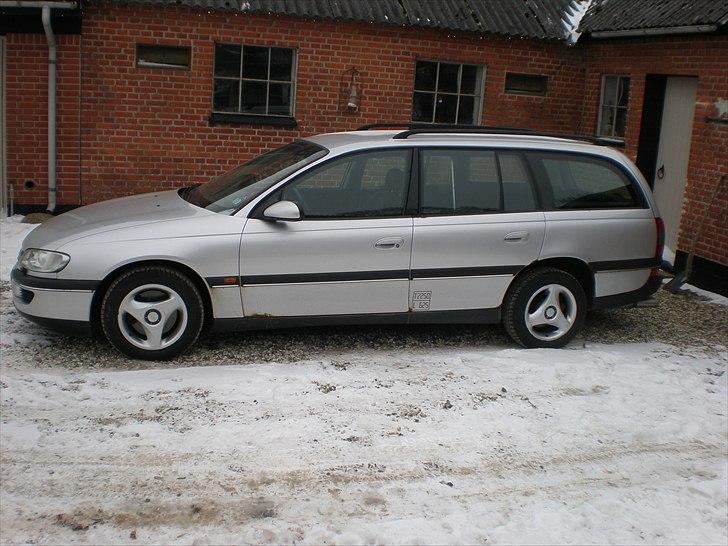 Opel omega van   - stor sleeper billede 2