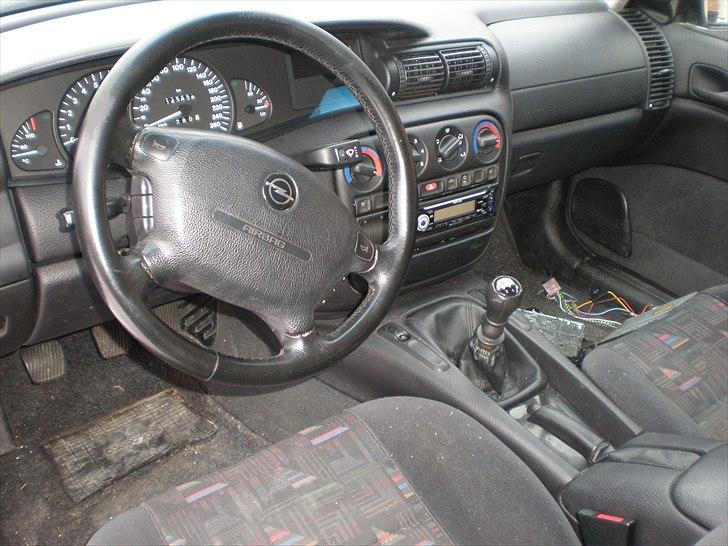 Opel omega van   - kommando-center billede 3