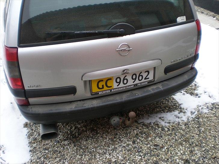 Opel omega van   - stor bagdel billede 4