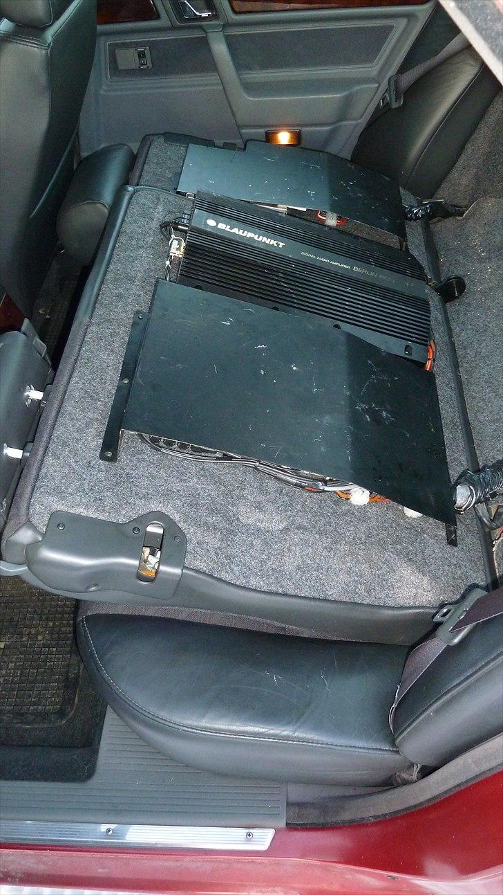 Rover 820 ti - Kipbare ryglæn med anlægget fastmonteret billede 10