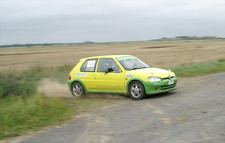 Peugeot 106 Rally 1.6 GTI - Hov - der røg endnu et sidespejl..  :-O billede 13