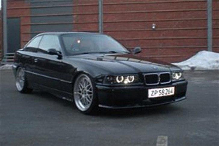 BMW 320i coupé (solgt) billede 8