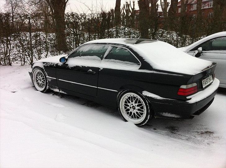 BMW 320i coupé (solgt) billede 10