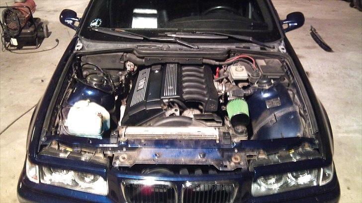 BMW 320I - Lige så man får en ide om hvordan det ser ud..  billede 9