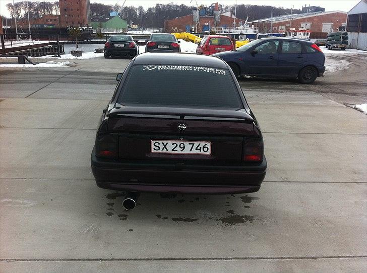 Opel Vecta A byttet billede 6