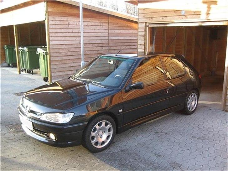 Peugeot 306 2.0 GTi-6 *Solgt* - Sådan så den ud da jeg overtog den :) billede 17