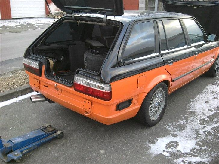 BMW 320I E30  Touring billede 4