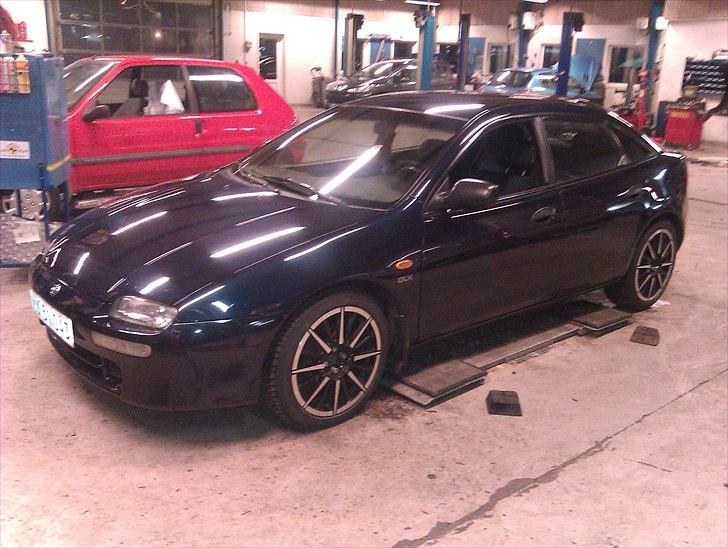 Mazda 323 F GLX 5d (BA) billede 14