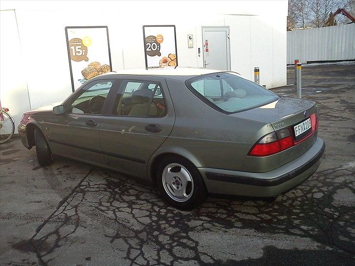 Saab 9-5 2,0t SE  - På vinterfælgene billede 20