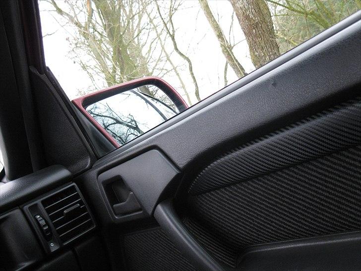 Opel Vectra 2000 16V - kunstlæder på A stople og carbon i døren billede 12