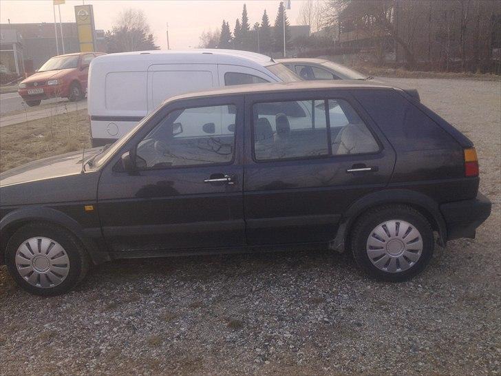 VW Golf II 1.8 SOLGT - Den er beskidt, og nej det er ikke rust! billede 4