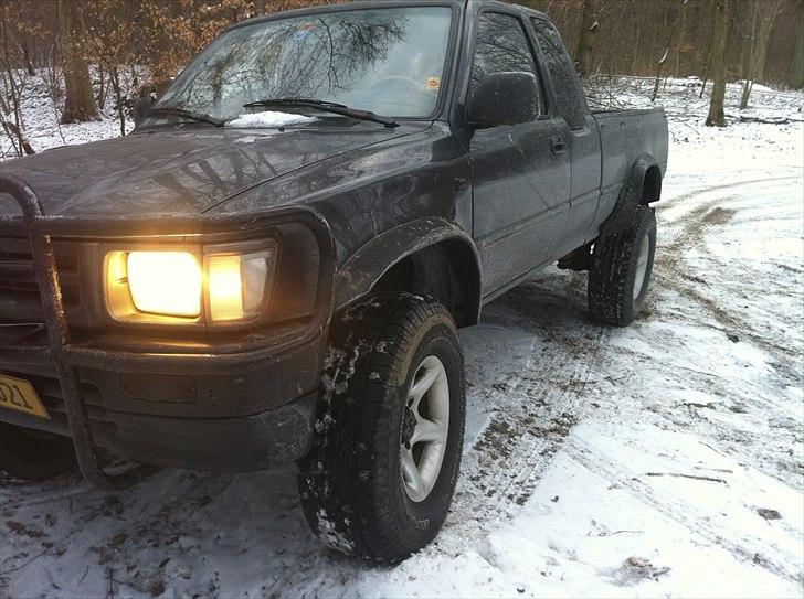 Toyota HiLux *SOLGT* billede 17