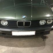 BMW E30 320I 
