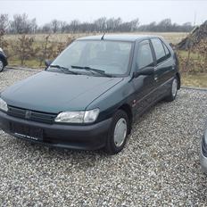 Peugeot 306 1,6i XR 