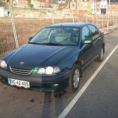 Toyota Avensis 2,0 Sol (Solgt)