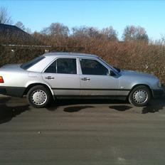 Mercedes Benz 300 aut solgt