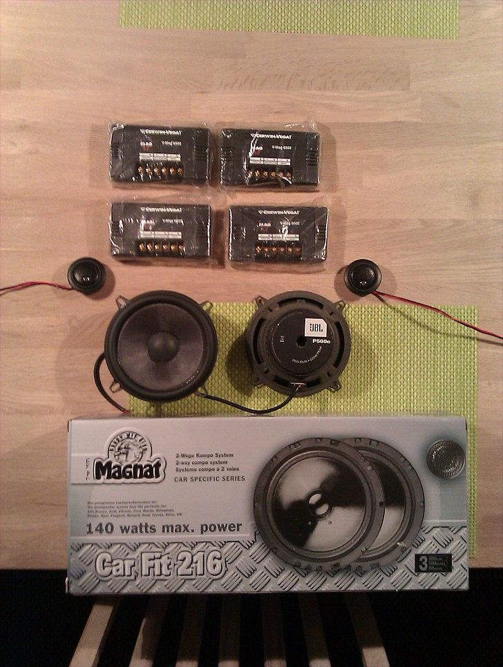 Citroën Xsara Stc. **Solgt** - 6,5" Magnat komponentsæt med CW delefiltre, 5,25" JBL med CW delefiltre og BostonPro tweetere billede 17