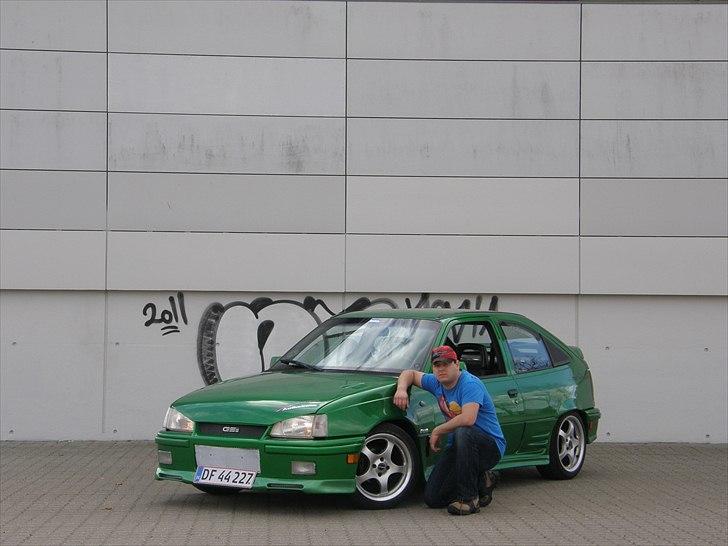 Opel kadett e billede 1