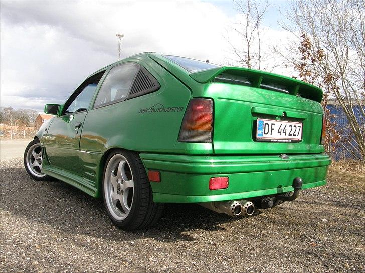 Opel kadett e billede 8
