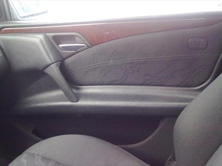 Mercedes Benz e220d (tidl. bil billede 11