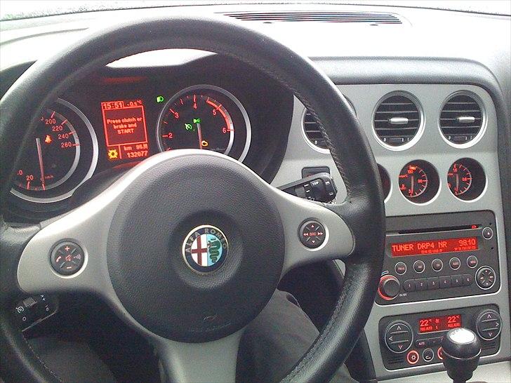 Alfa Romeo 159 jtdm 16v - SOLGT billede 1