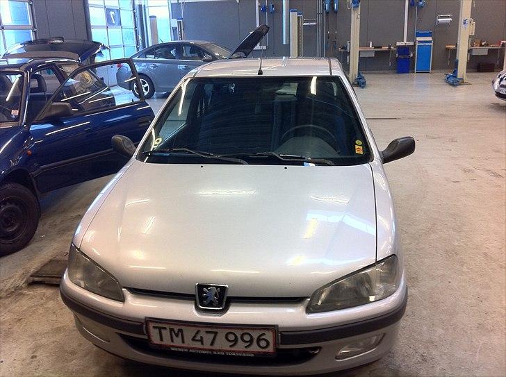 Peugeot 106 Independence - SOLGT billede 1
