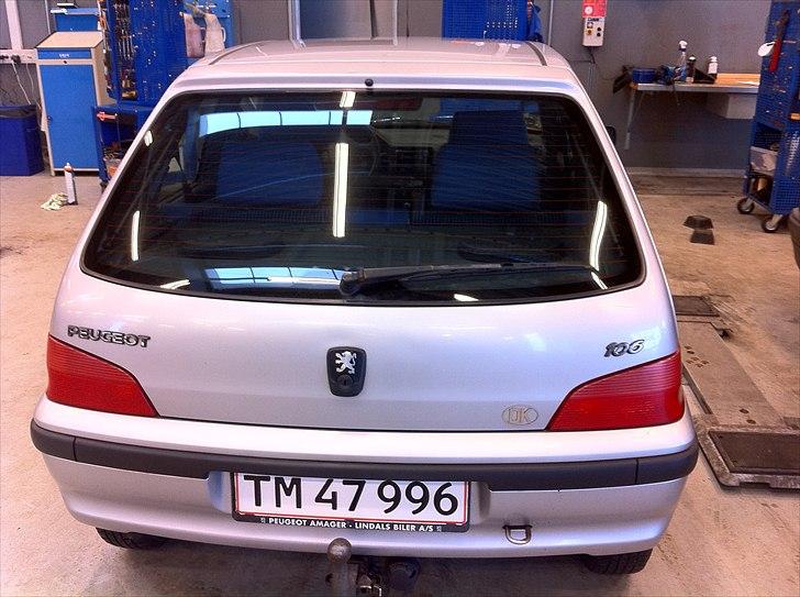 Peugeot 106 Independence - SOLGT billede 4