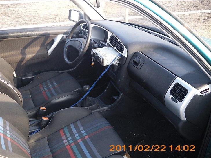 VW Golf 3 byttet - inden jeg fjernede malingen på kofangerne billede 4