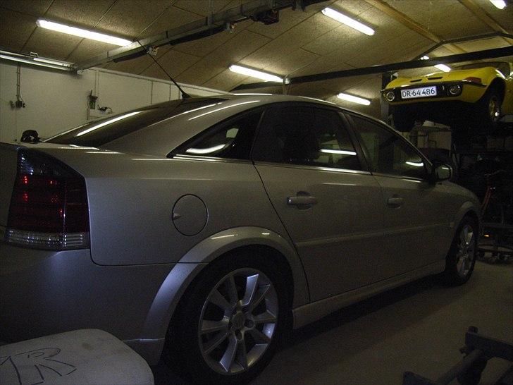 Opel Vectra 3,2 GTS billede 10