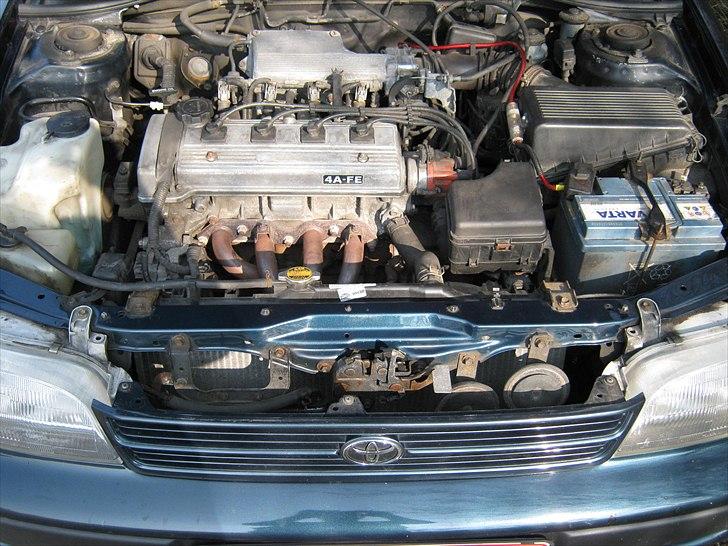 Toyota Carina E xli - 21/4 billede 10