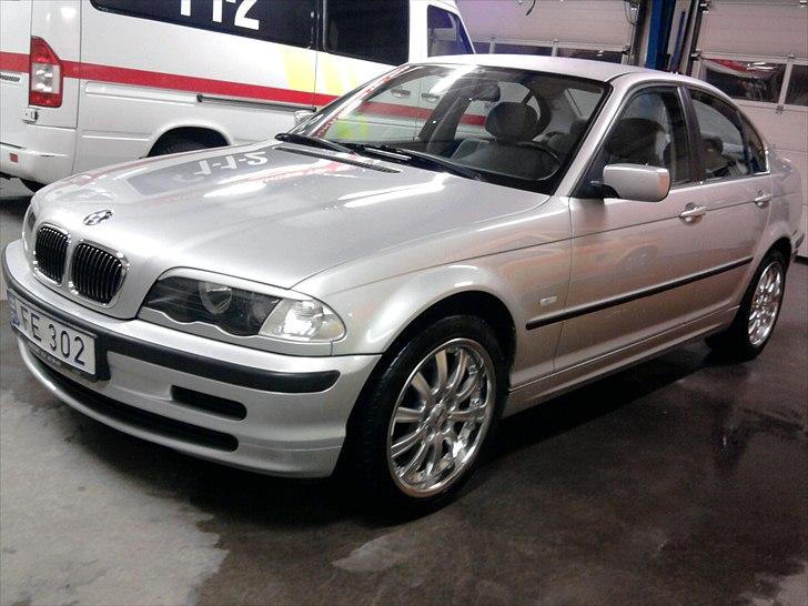 BMW e46 318i billede 2