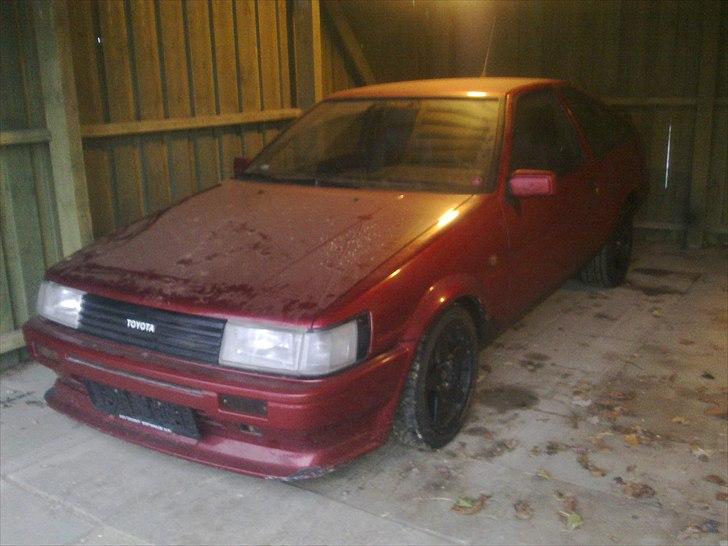 Toyota AE86 (døbt lille lyn) billede 12