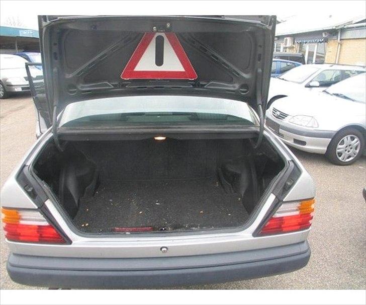 Mercedes Benz 300 aut solgt billede 9
