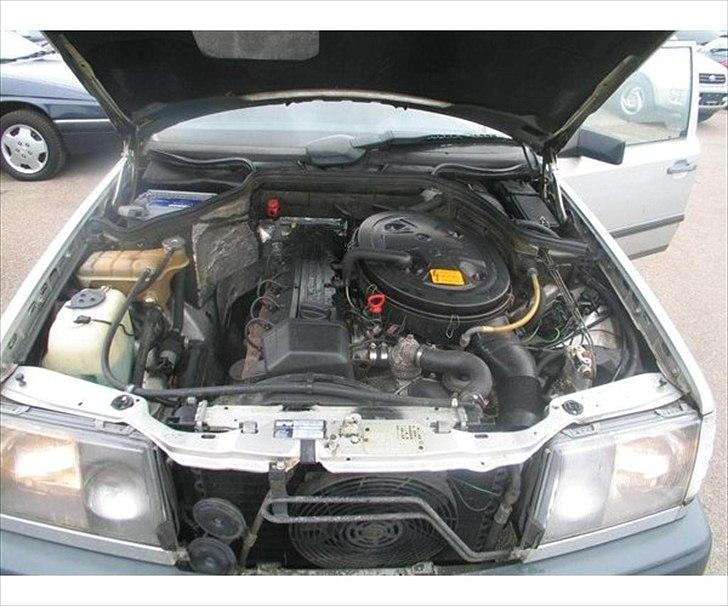 Mercedes Benz 300 aut solgt billede 8