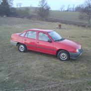 Opel kadett E Sedan *SOLGT*