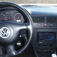 VW Golf 4 2,3 v5 170 hk til salg
