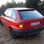 Opel Astra  1.6i 8v