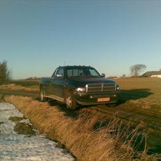 Dodge ram 3500 V10 magnum