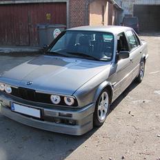 BMW 325I / 2,9