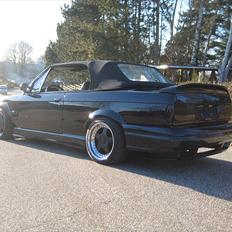 BMW E30 325i Cabriolet (SOLGT 17/6-2011)