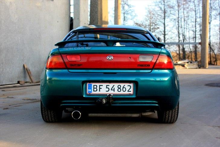 Mazda 323F 1.8 16V - SOLGT - Taget af Jesper Uhre -  billede 4