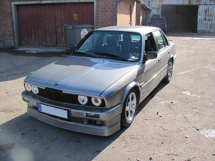 BMW 325I / 2,9 billede 2
