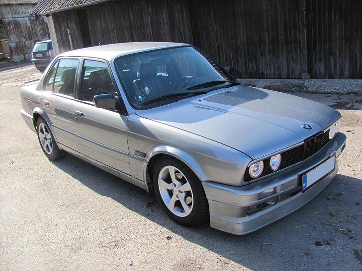 BMW 325I / 2,9 billede 3