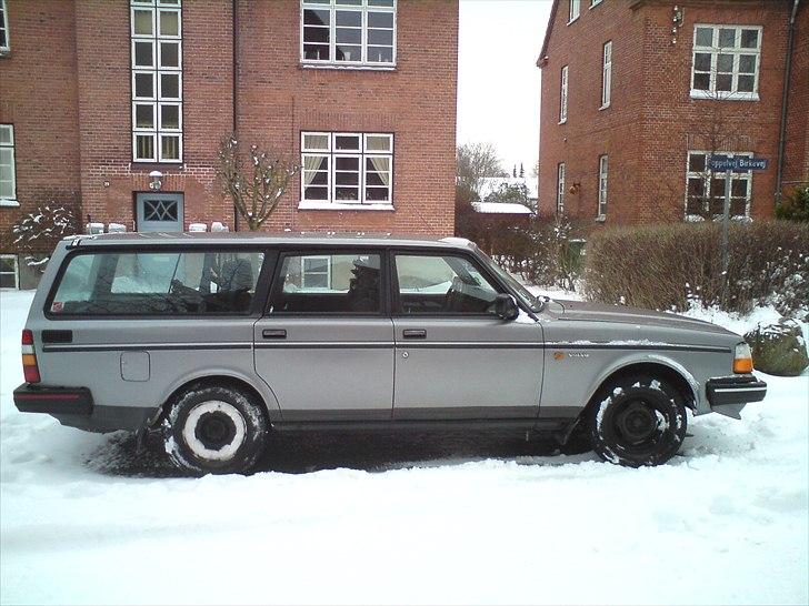 Volvo 240 GLE billede 13