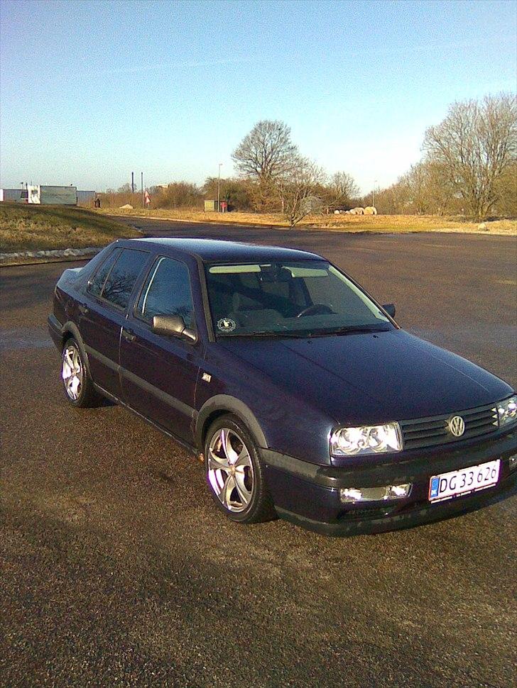 VW vento solgt billede 4