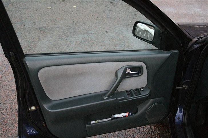 Nissan Primera 2.0 SE billede 13