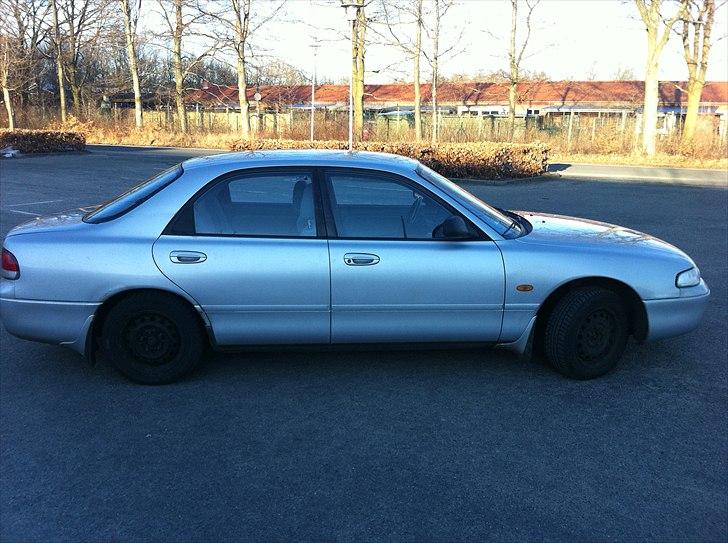 Mazda 626, 1.8i GLX (Totaltskadet) billede 7