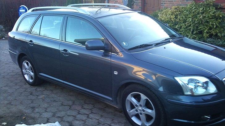 Toyota avensis 2,2 D-4D 150 billede 3