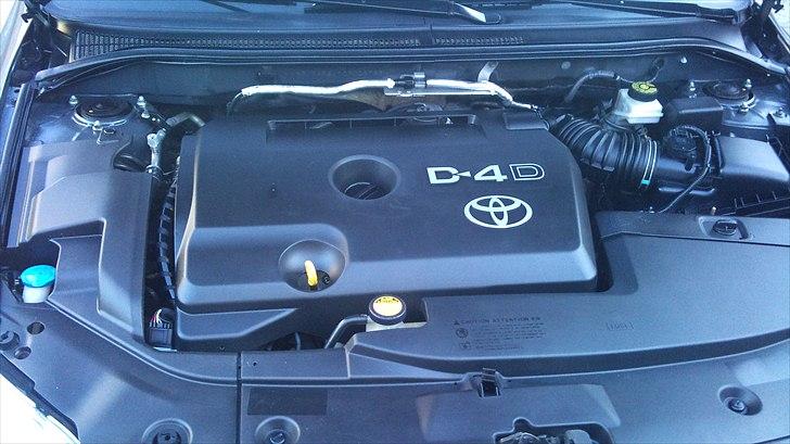 Toyota avensis 2,2 D-4D 150 billede 4
